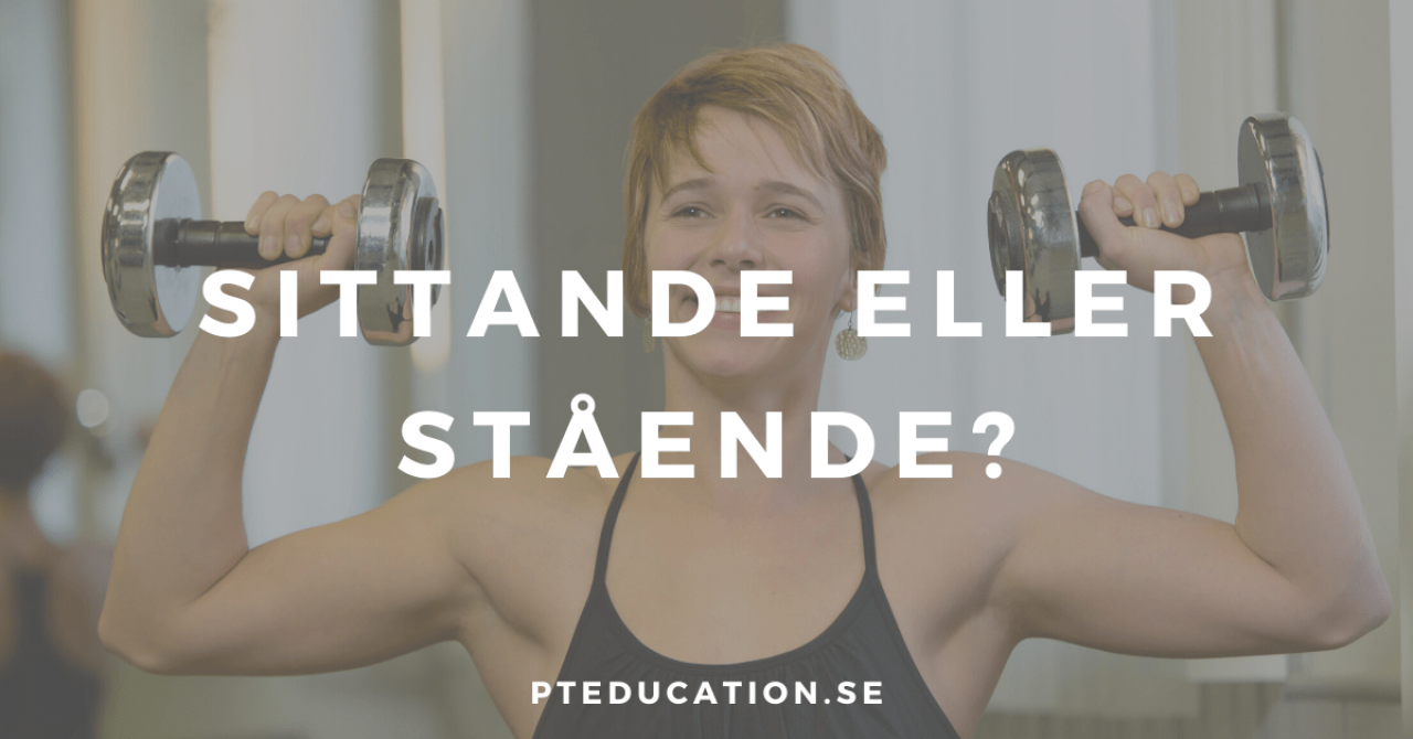 Sittande eller stående axelpress